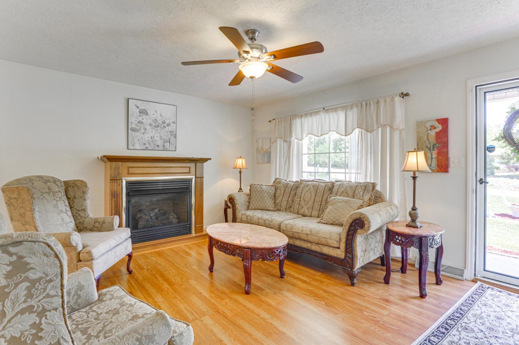 Chatham Getaway With Fireplace, Deck And Gas Grill! Eksteriør bilde